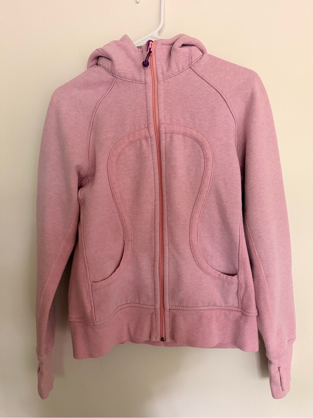 Lululemon scuba “vintage”